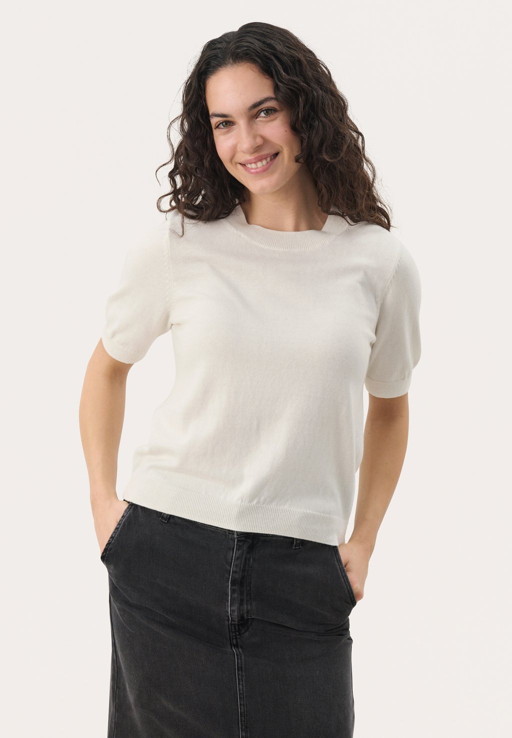 Базовая футболка Part Two, кремовый
Базовая футболка Part Two, кремовый