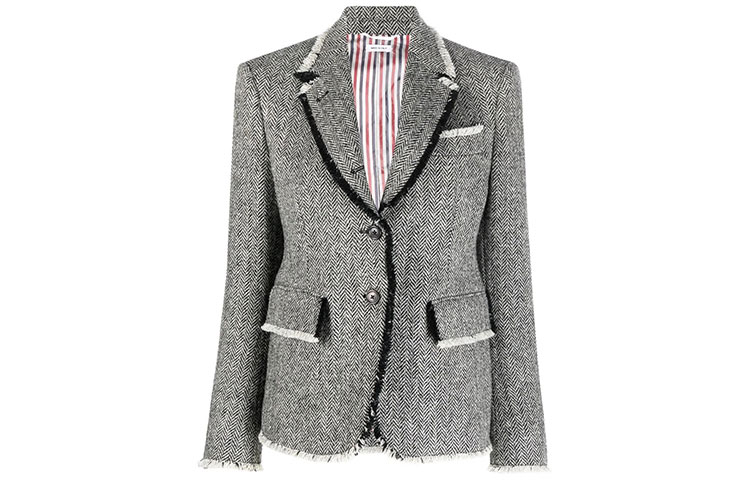 Женский деловой костюм серый THOM BROWNE
Женский деловой костюм серый THOM BROWNE