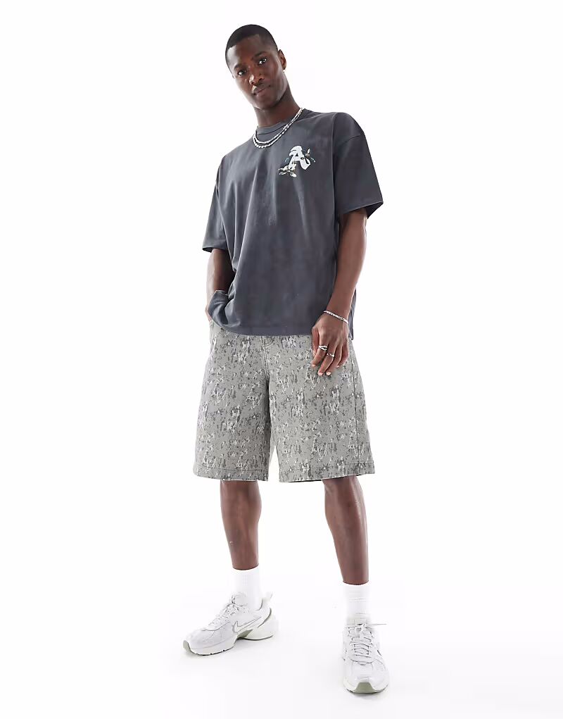 Длинные шорты ASOS DESIGN с принтом в стиле милитари
Длинные шорты ASOS DESIGN с принтом в стиле милитари