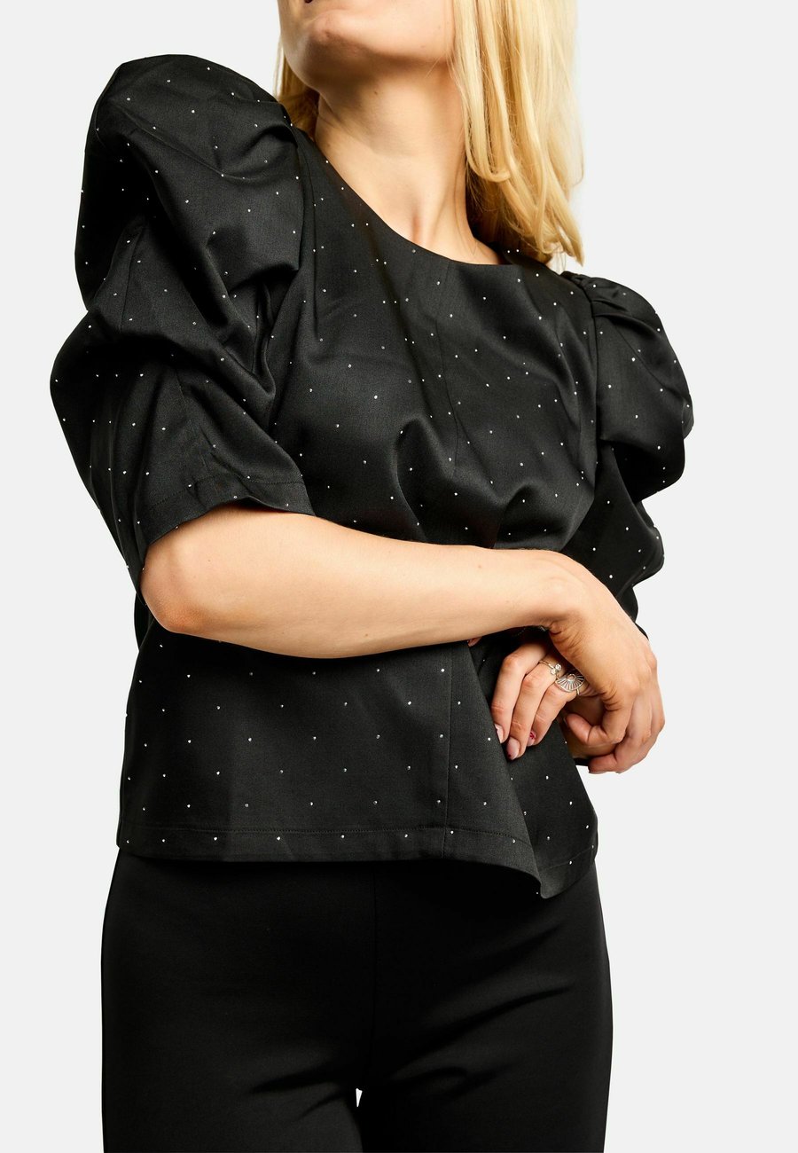 Блуза Liberté Essentiel WINNIE, Black Diamond/Black
Блуза Liberté Essentiel WINNIE, Black Diamond/Black