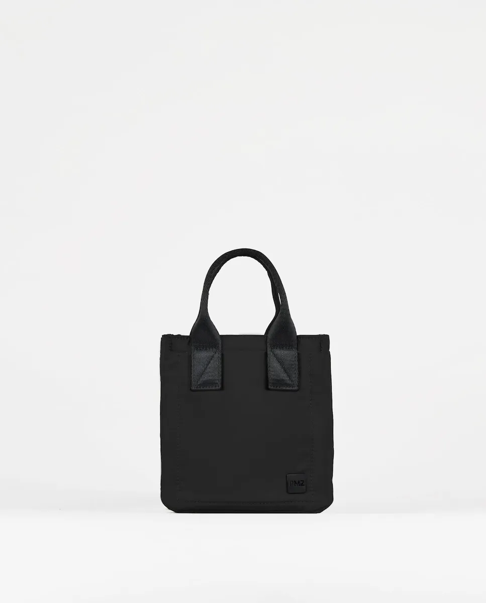 Женская нейлоновая сумка через плечо с ручками PACOMARTINEZ, черный
Женская нейлоновая сумка через плечо с ручками PACOMARTINEZ, черный