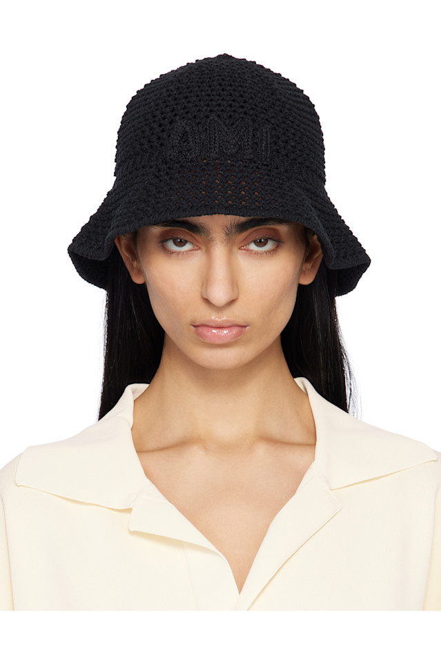 Вязаная панама с аппликацией 'ami' Ami Paris, черный
Вязаная панама с аппликацией 'ami' Ami Paris, черный