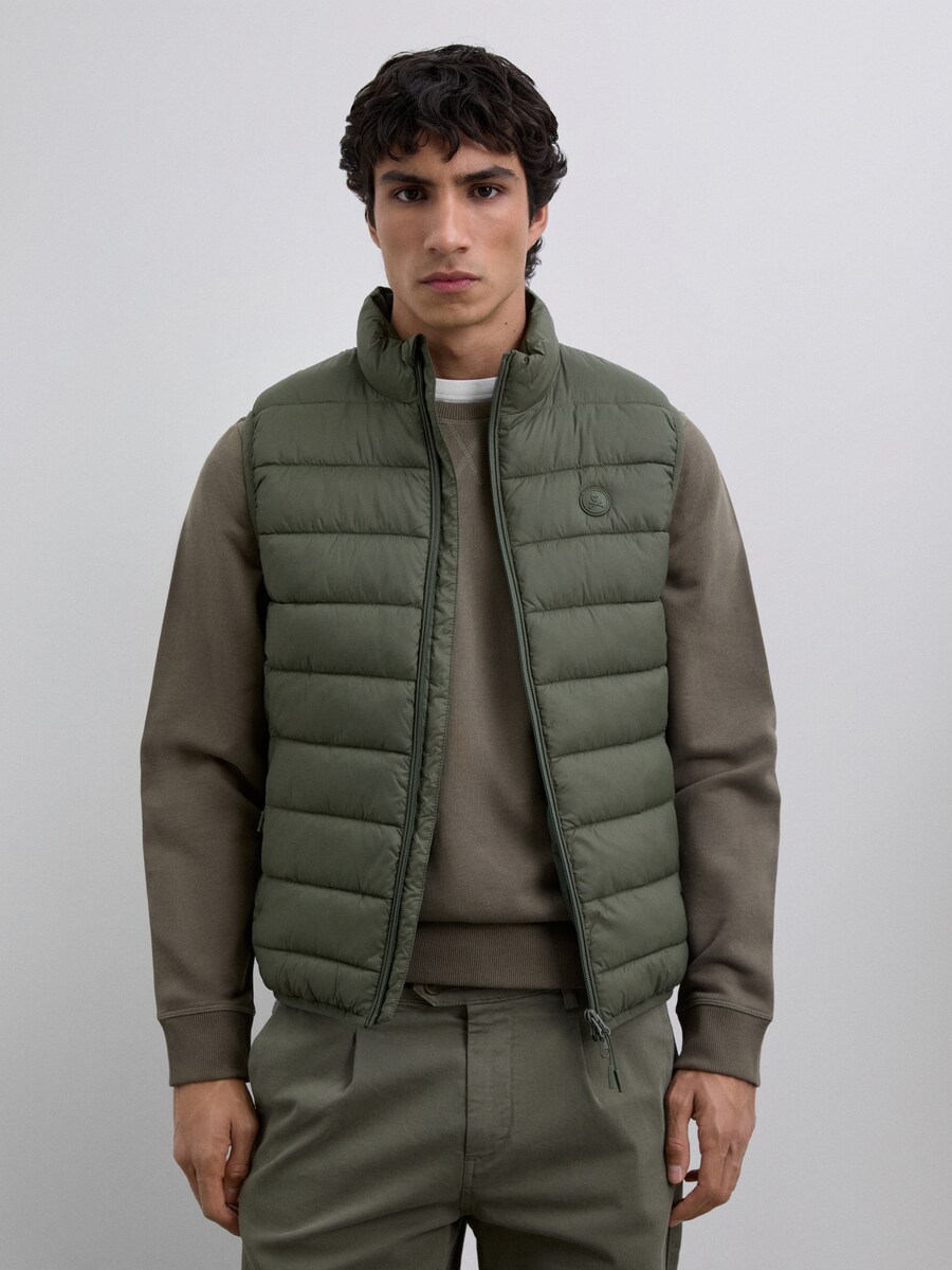 Жилет Scalpers New Gstaad, зеленый
Жилет Scalpers New Gstaad, зеленый