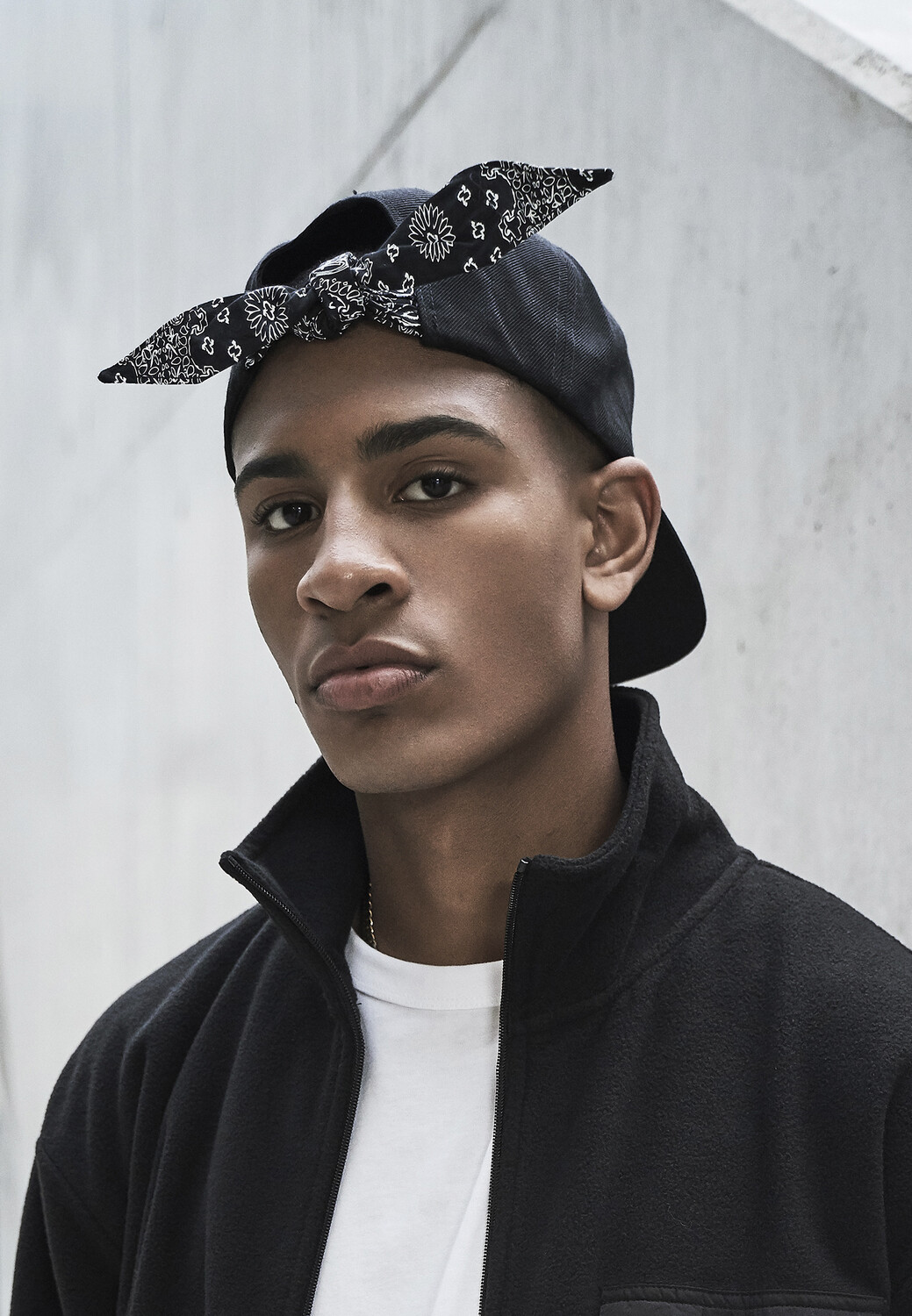 Бейсболка Flexfit Snapback, цвет blk/blk 
Бейсболка Flexfit Snapback, цвет blk/blk