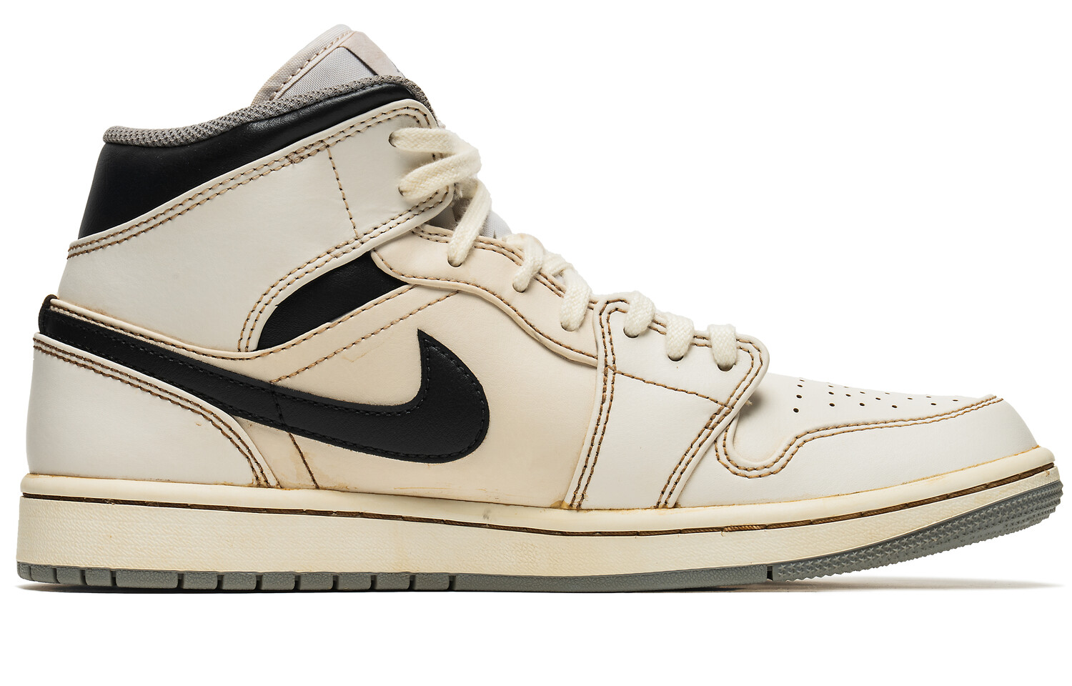 Кроссвки Vintage Jordan Air Jordan 1, бежвый
Кроссвки Vintage Jordan Air Jordan 1, бежвый