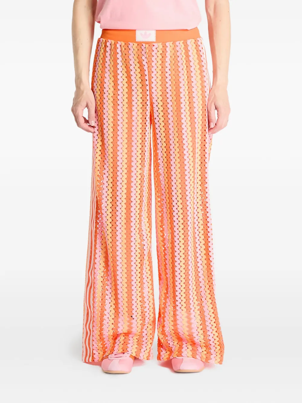 Спортивные брюки Firebird в полоску Adidas, оранжевый
Спортивные брюки Firebird в полоску Adidas, оранжевый