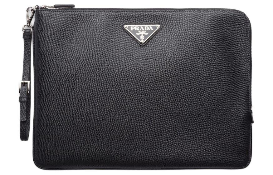 Кожаная клатч большая мужская черная PRADA
Кожаная клатч большая мужская черная PRADA