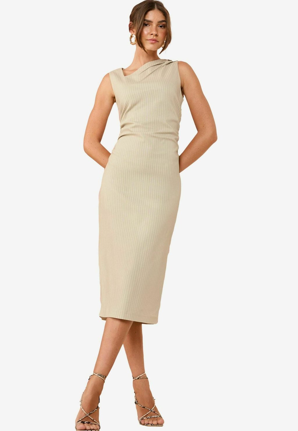 Платье-трансформер SCULPT STRETCH AYSSMETRICAL NECK TAILORED - Jersey dress Friends Like These, бежевый
Платье-трансформер SCULPT STRETCH AYSSMETRICAL NECK TAILORED - Jersey dress Friends Like These, бежевый