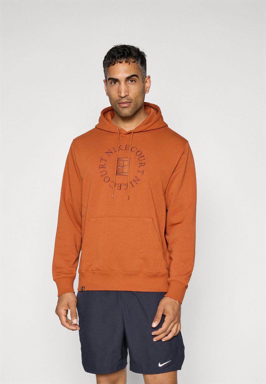Худи Nike Performance NIKECOURT HERITAGE HOODIE, Dark Russet/Cinnamon/Brown
Худи Nike Performance NIKECOURT HERITAGE HOODIE, Dark Russet/Cinnamon/Brown