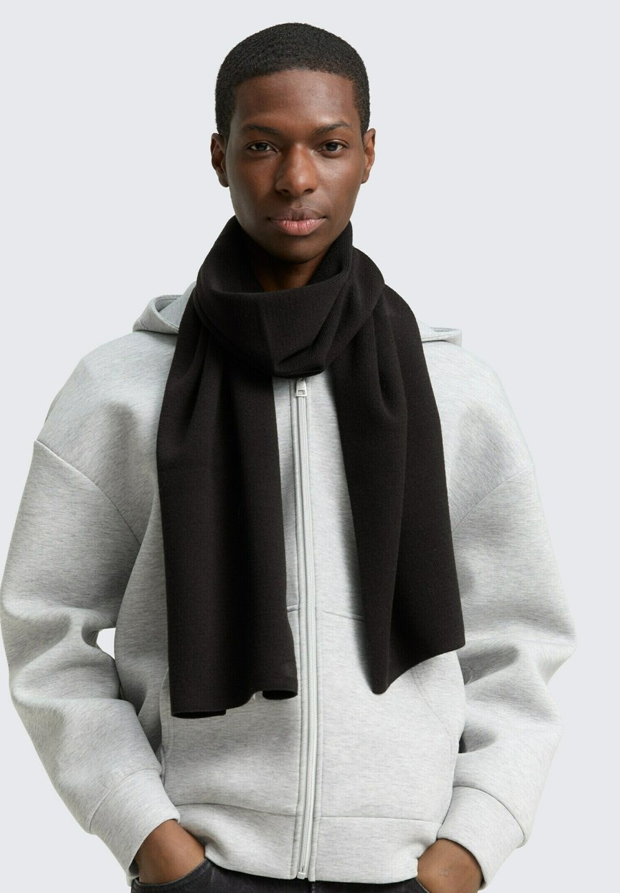 Шарф TOM TAILOR DENIM MIT LOGO-STICKEREI, Black
Шарф TOM TAILOR DENIM MIT LOGO-STICKEREI, Black