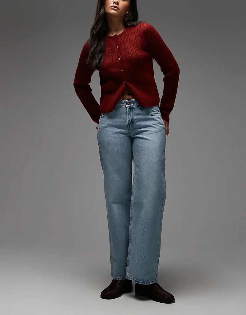 Джинсы Levi's с низкими свободными штанинами прямого кроя светло-голубого цвета
Джинсы Levi's с низкими свободными штанинами прямого кроя светло-голубого цвета