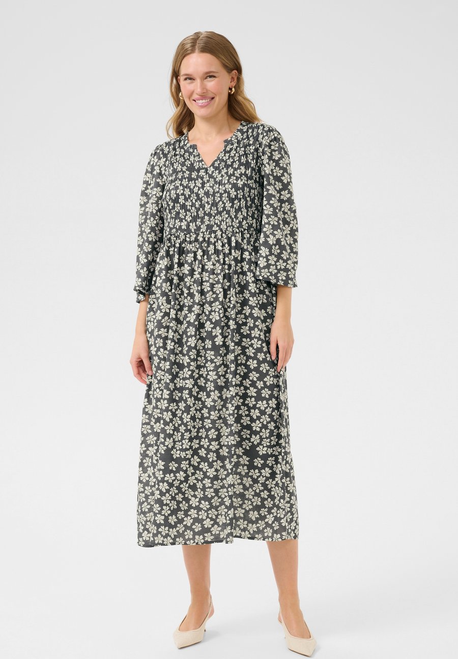 Платье Kaffe KAVIOLET WITH V-NECK, Turbulence White Flower/Dark Grey
Платье Kaffe KAVIOLET WITH V-NECK, Turbulence White Flower/Dark Grey