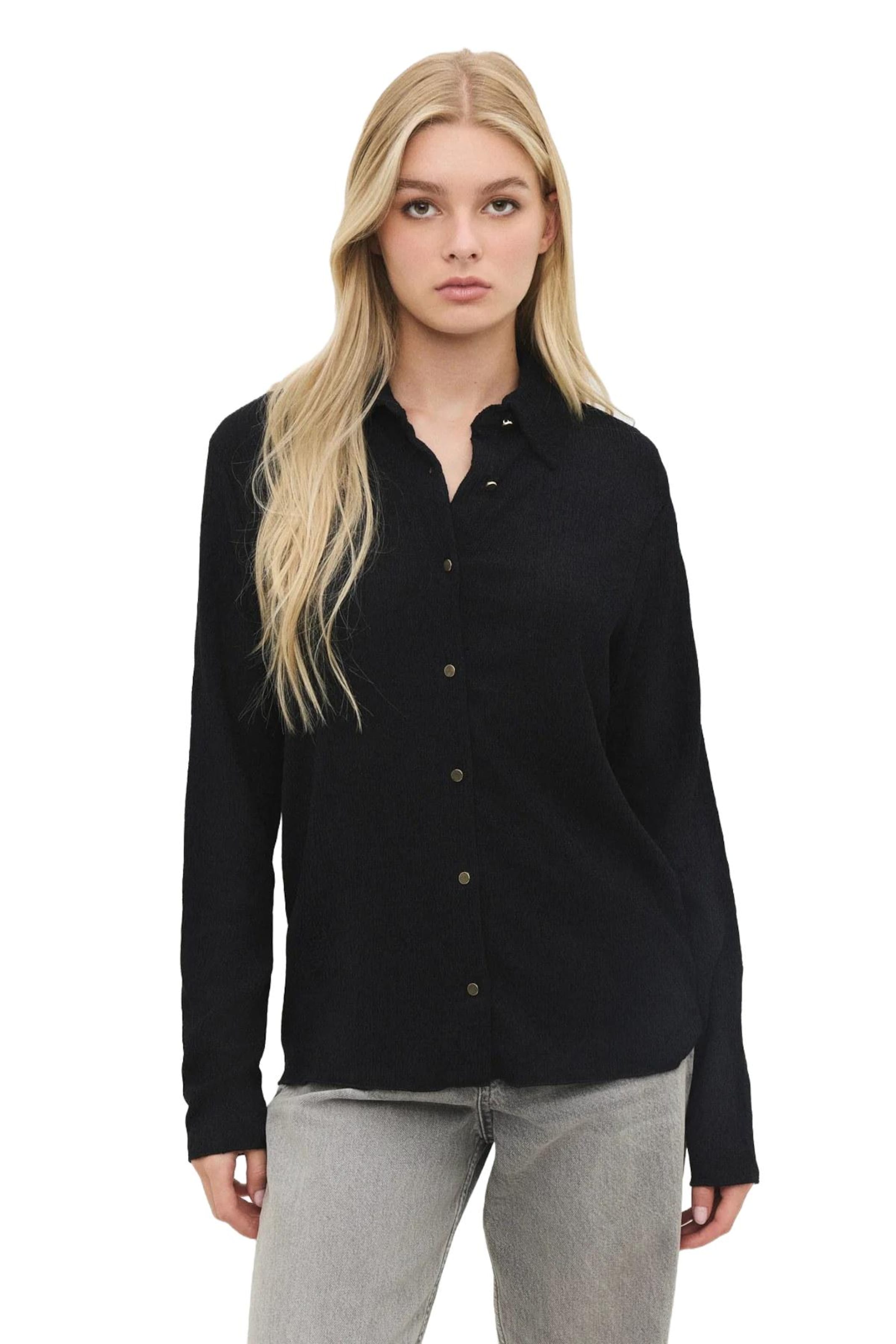 No Matter What Рубашка в черном цвете
No Matter What Рубашка в черном цвете