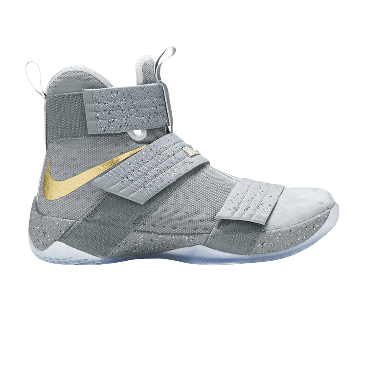 Кроссовки LeBron Soldier 10 EP 'Battle Grey', серый
Кроссовки LeBron Soldier 10 EP 'Battle Grey', серый