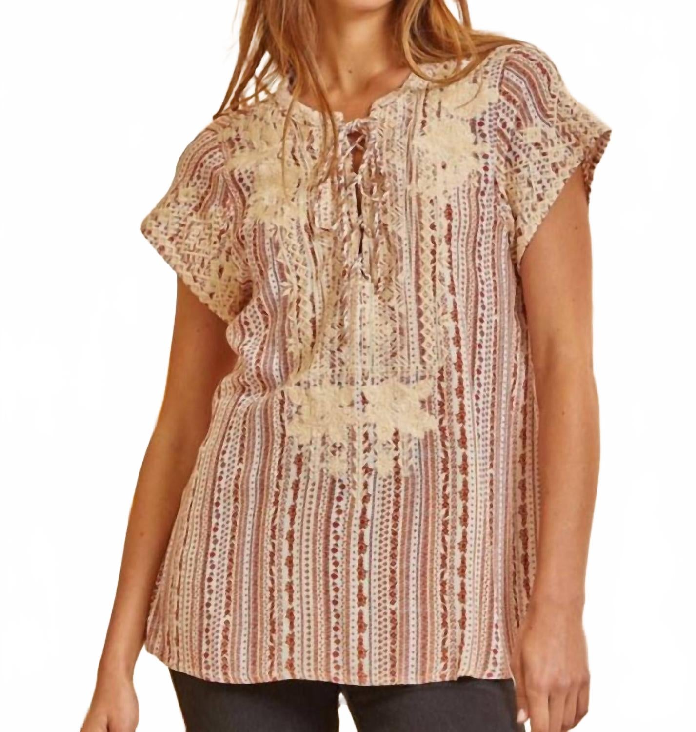 Топ Helen плюс в цвете слоновая кость ржавчина Savanna Jane
Топ Helen плюс в цвете слоновая кость ржавчина Savanna Jane