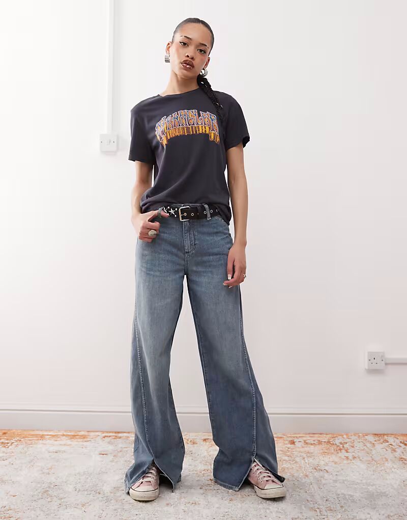 Легкие джинсы Wrangler свободного кроя с разрезами спереди, синие, винтажного цвета 
Легкие джинсы Wrangler свободного кроя с разрезами спереди, синие, винтажного цвета