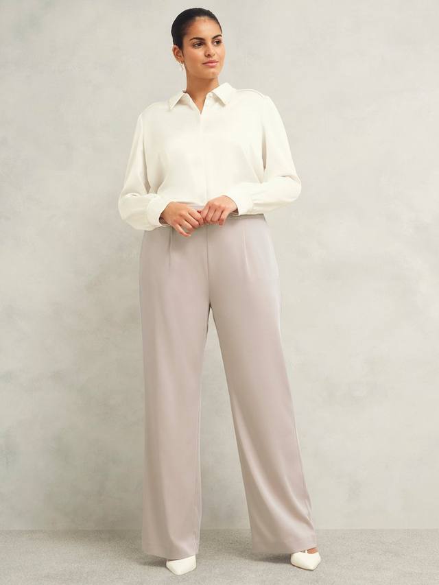 Матово-жемчужная атласная рубашка Maisey Hobbs, Ivory
Матово-жемчужная атласная рубашка Maisey Hobbs, Ivory