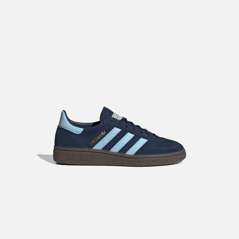 Кроссовки adidas Handball Spezial, цвет Collegiate Navy/Clear Sky/Gum
Кроссовки adidas Handball Spezial, цвет Collegiate Navy/Clear Sky/Gum