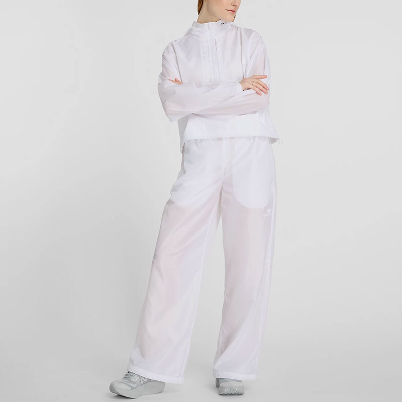 District Vision Knit спортивные штаны женские белые New Balance
District Vision Knit спортивные штаны женские белые New Balance