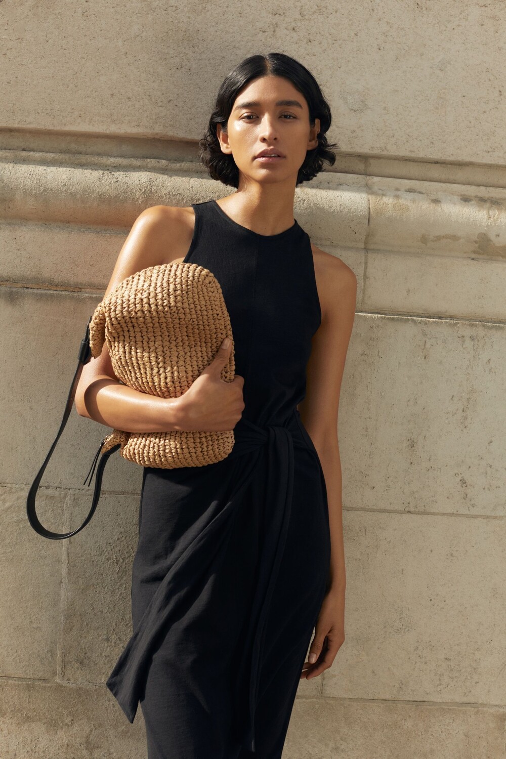 Платье макси без рукавов Isla Hush, черный
Платье макси без рукавов Isla Hush, черный