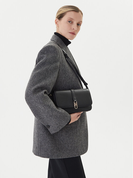 Сумка Th Libre Flap Crossover AW0AW17723 Tommy Hilfiger, черный
Сумка Th Libre Flap Crossover AW0AW17723 Tommy Hilfiger, черный