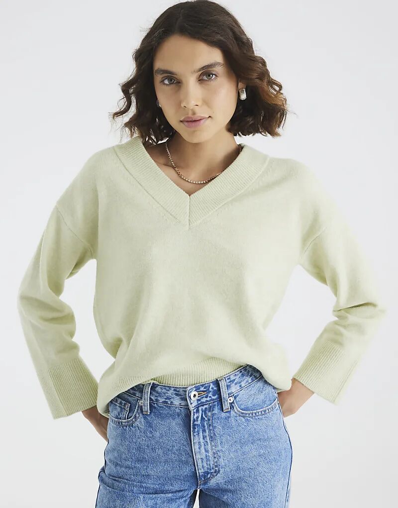 Вязаный джемпер River Island с V-образным вырезом, светло-зелёный
Вязаный джемпер River Island с V-образным вырезом, светло-зелёный