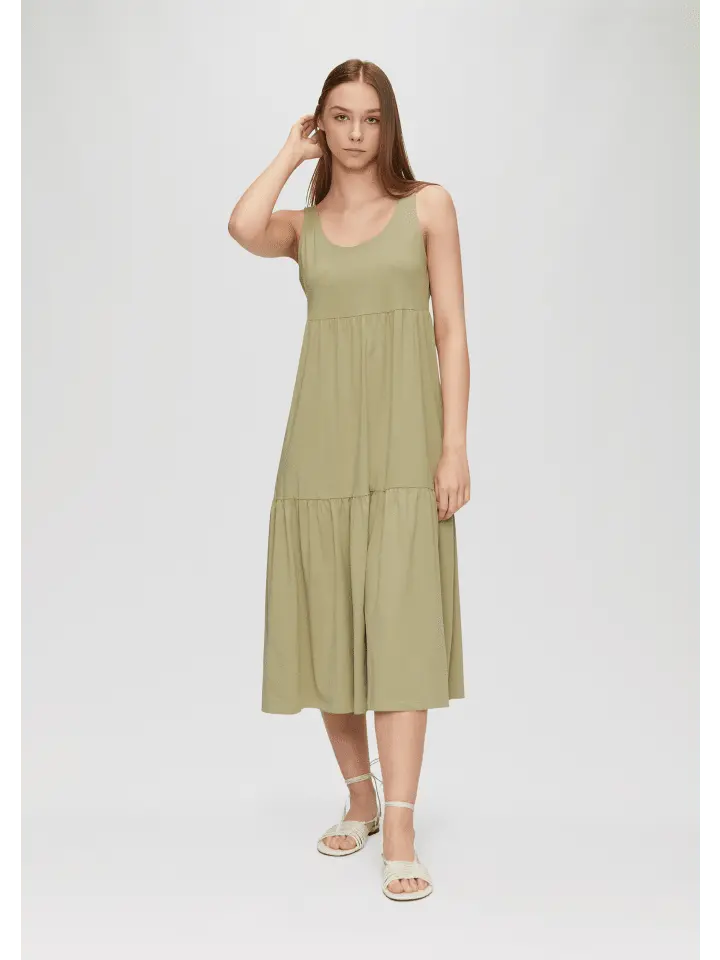 Короткое платье QS kurz, оливковый
Короткое платье QS kurz, оливковый