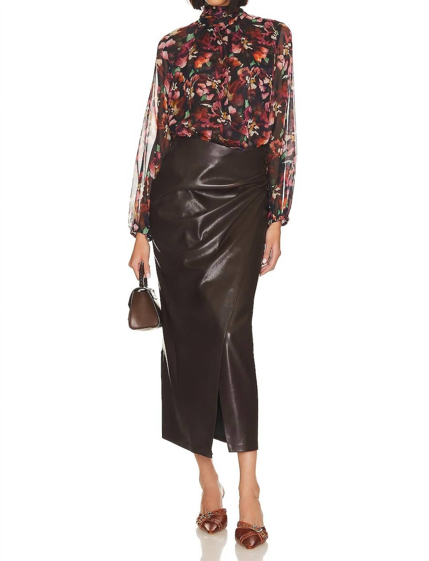 Топ Lulu в цветке Весов Misa Los Angeles, Libra Flower
Топ Lulu в цветке Весов Misa Los Angeles, Libra Flower