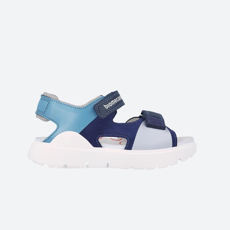 Сандалии Biomecanics модель 242272b цвет синий
Сандалии Biomecanics модель 242272b цвет синий