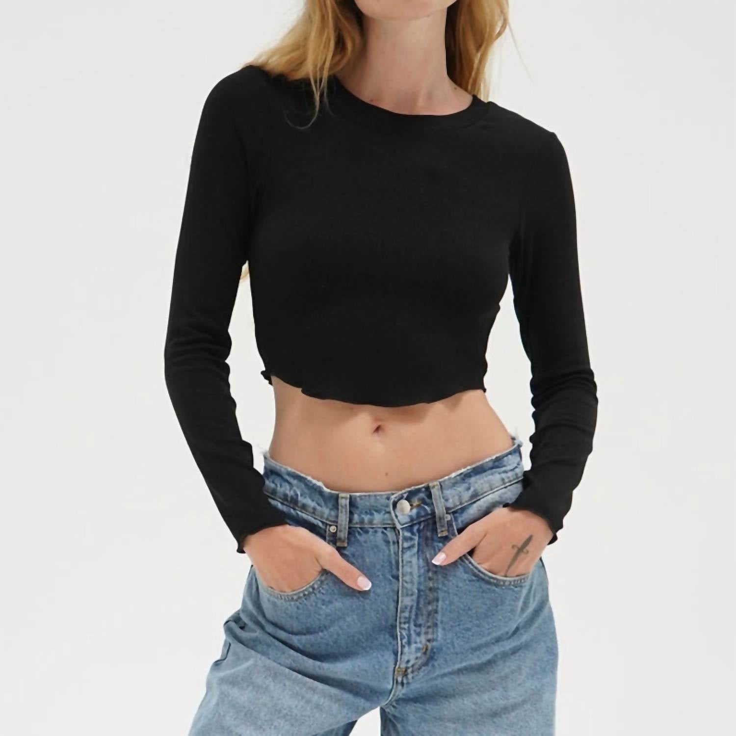 Arya Топ с длинным рукавом и рубчиками в черном цвете LNA
Arya Топ с длинным рукавом и рубчиками в черном цвете LNA