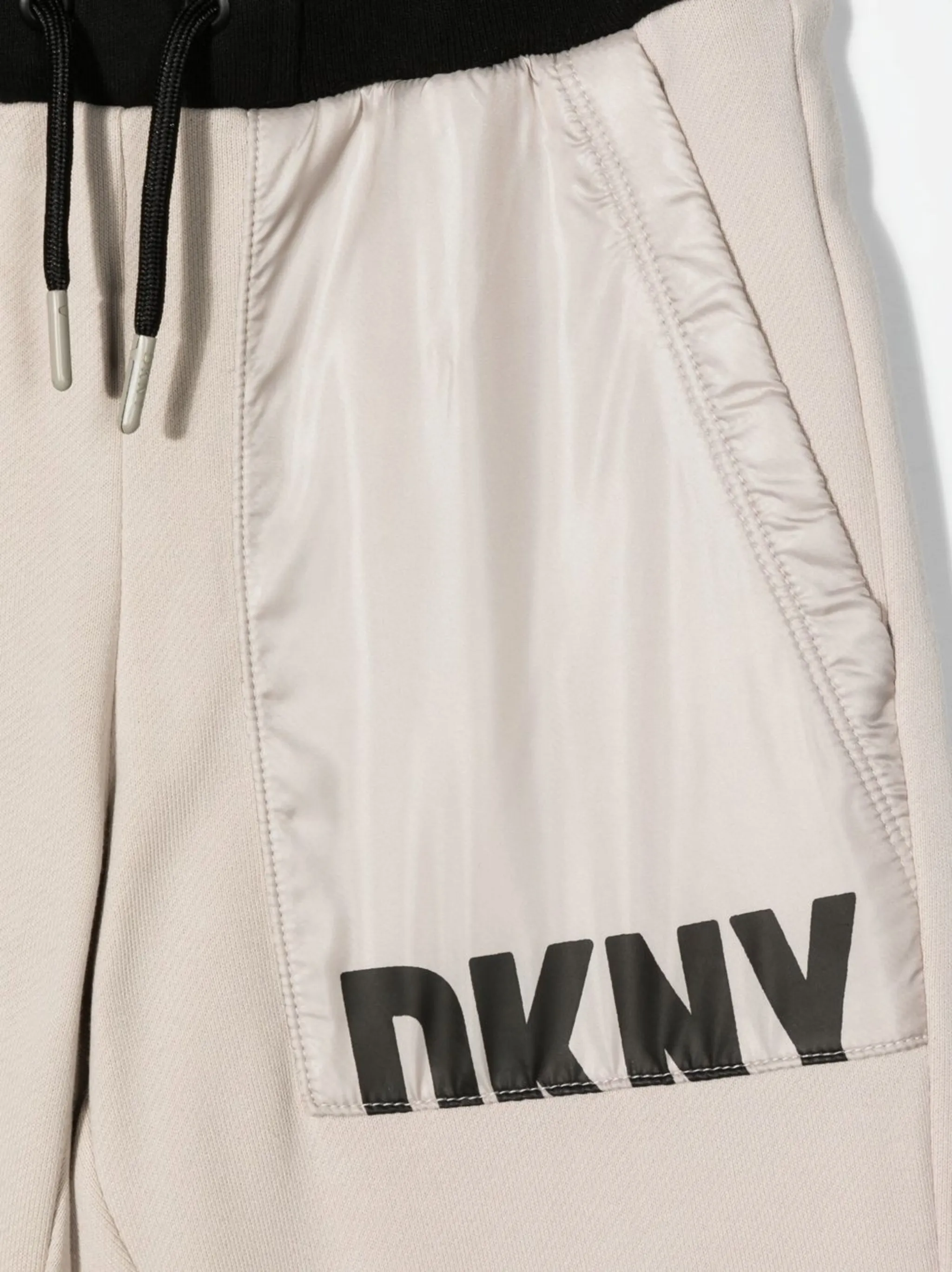 Джогеры с логотипом Dkny Kids, нейтральный
Джогеры с логотипом Dkny Kids, нейтральный