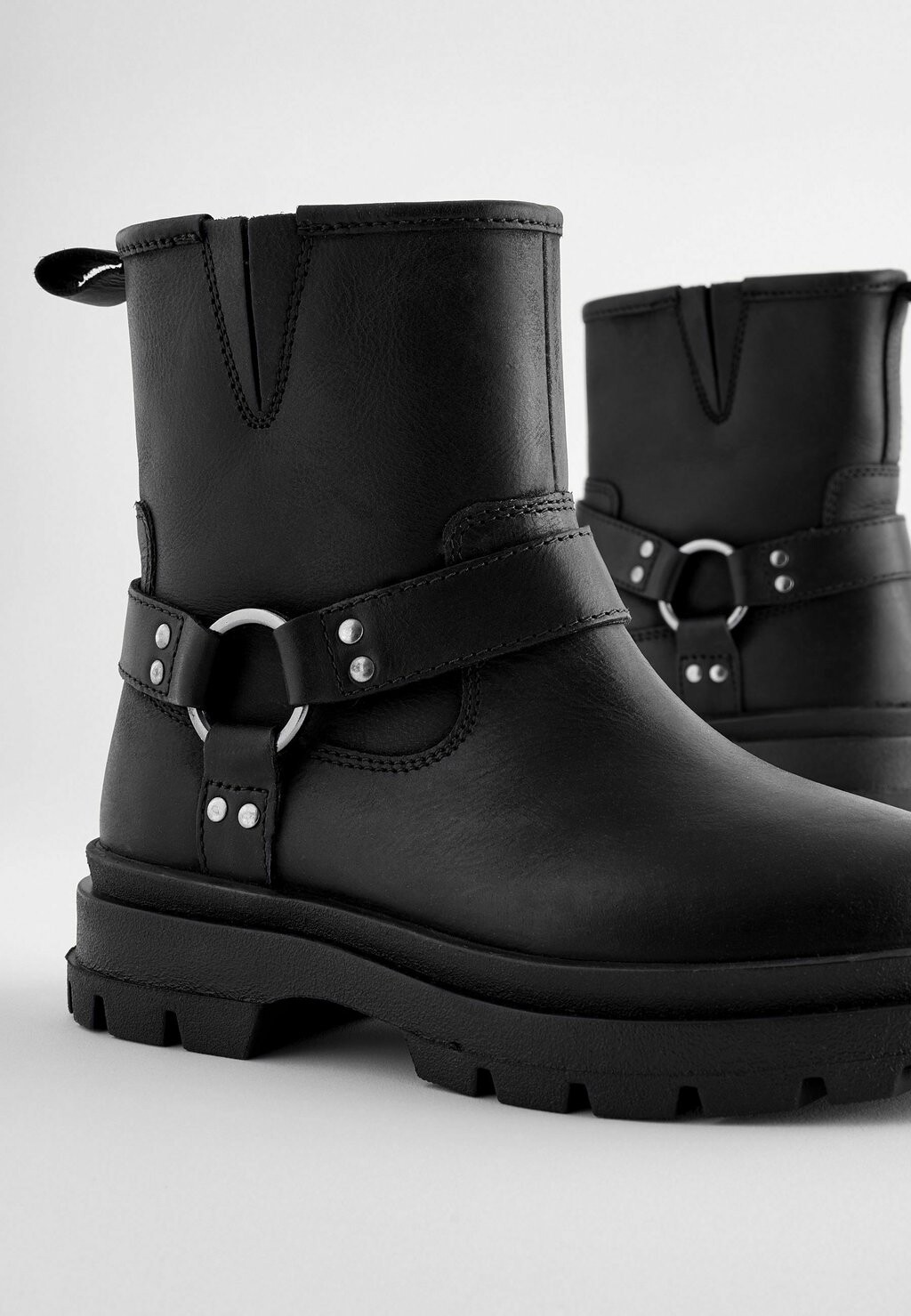 Ковбойские/байкерские ботинки по щиколотку BIKER Next, черный
Ковбойские/байкерские ботинки по щиколотку BIKER Next, черный