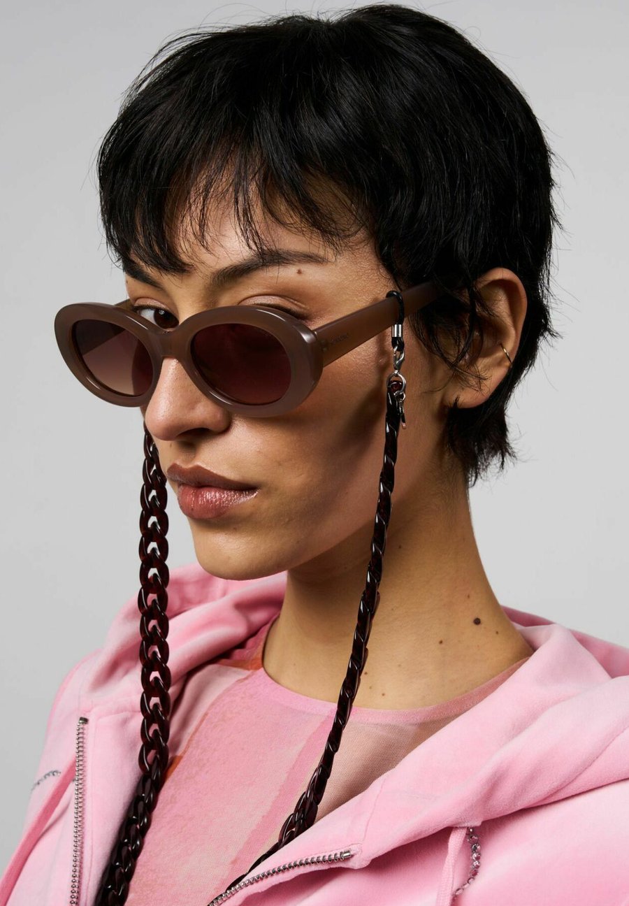 Солнцезащитные очки Komono LUNA, Sahara/Beige
Солнцезащитные очки Komono LUNA, Sahara/Beige