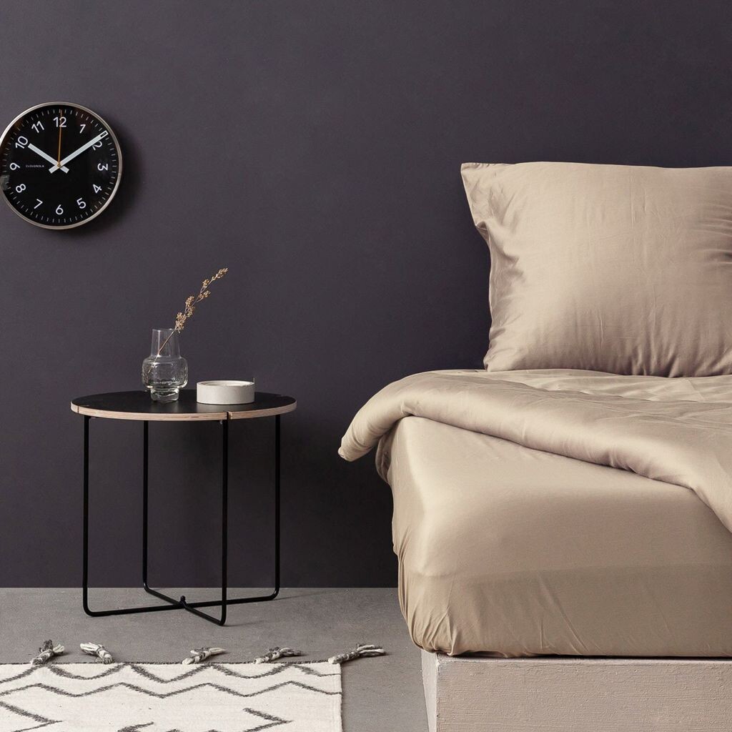 L'Essentiel Linge de Maison, De Beige, атласная простыня на подгонке размера Double XL (FR) (IT) (ES) (DE), бежевый, 100 % хлопковый сатин, 140 x 200+30 см
L'Essentiel Linge de Maison, De Beige, атласная простыня на подгонке размера Double XL (FR) (IT) (ES) (DE), бежевый, 100 % хлопковый сатин, 140 x 200+30 см