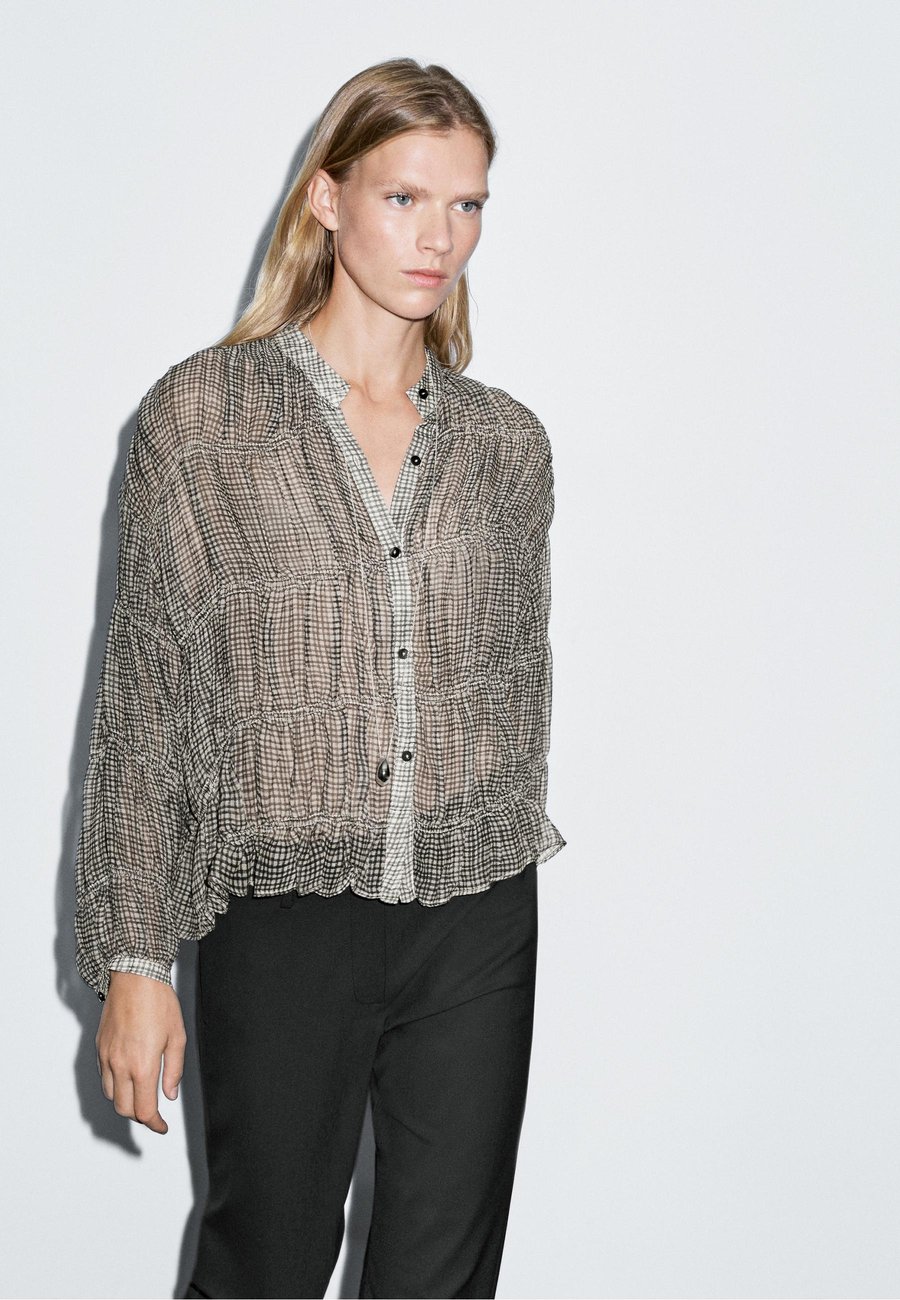 Блуза Massimo Dutti GATHERED GINGHAM GARMENT, Black
Блуза Massimo Dutti GATHERED GINGHAM GARMENT, Black