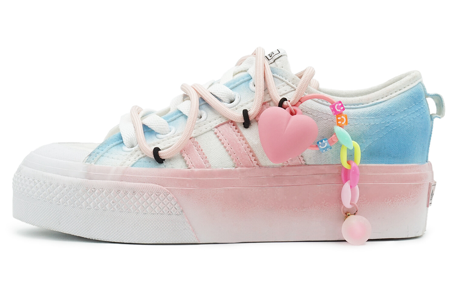 Кроссовки adidas originals Nizza Trek Skateboarding Shoes Women's Low-top White/pink/blue, белый/розовый/голубой
Кроссовки adidas originals Nizza Trek Skateboarding Shoes Women's Low-top White/pink/blue, белый/розовый/голубой