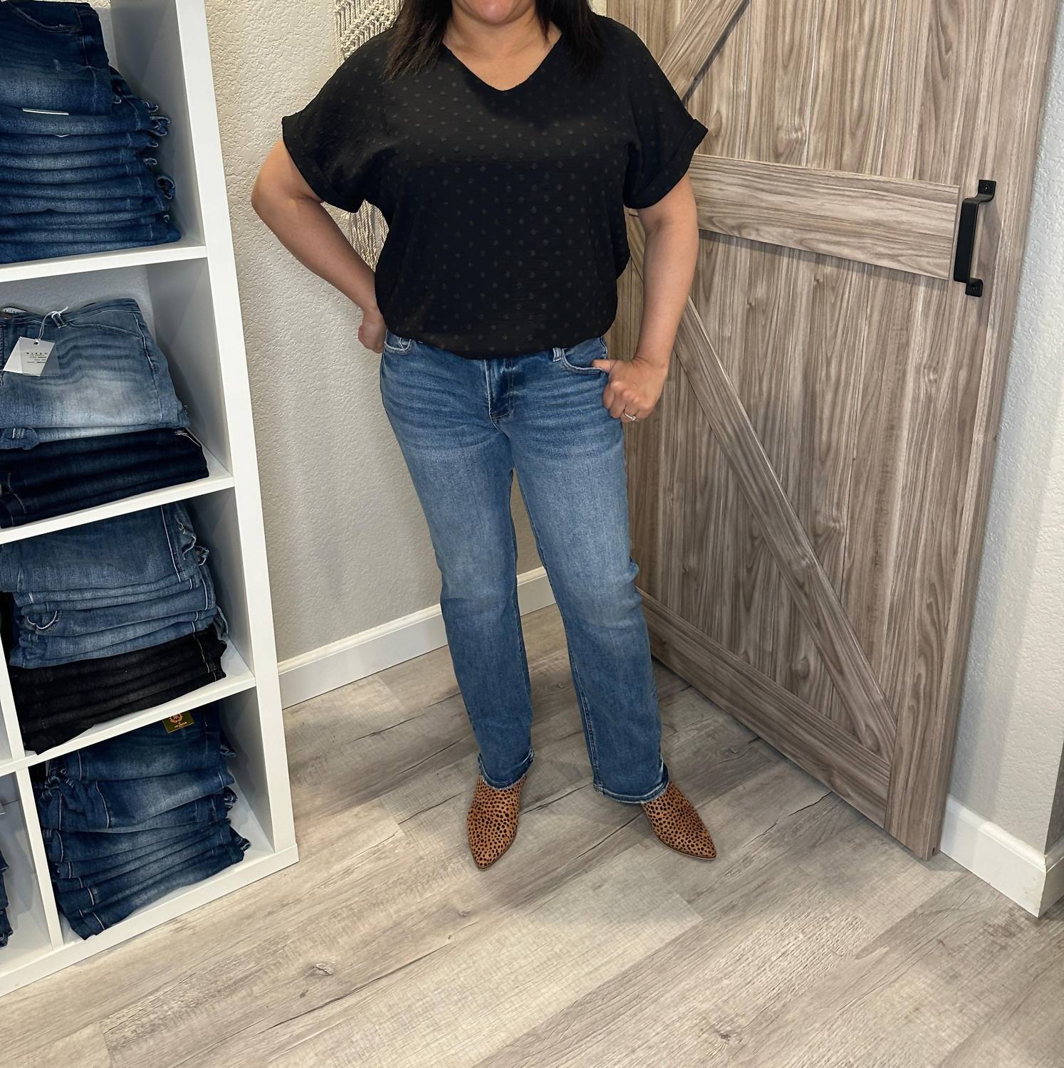 Джинсы свободного кроя со средней посадкой, облегающие, прямого кроя, средней стирки Risen, Medium Wash
Джинсы свободного кроя со средней посадкой, облегающие, прямого кроя, средней стирки Risen, Medium Wash