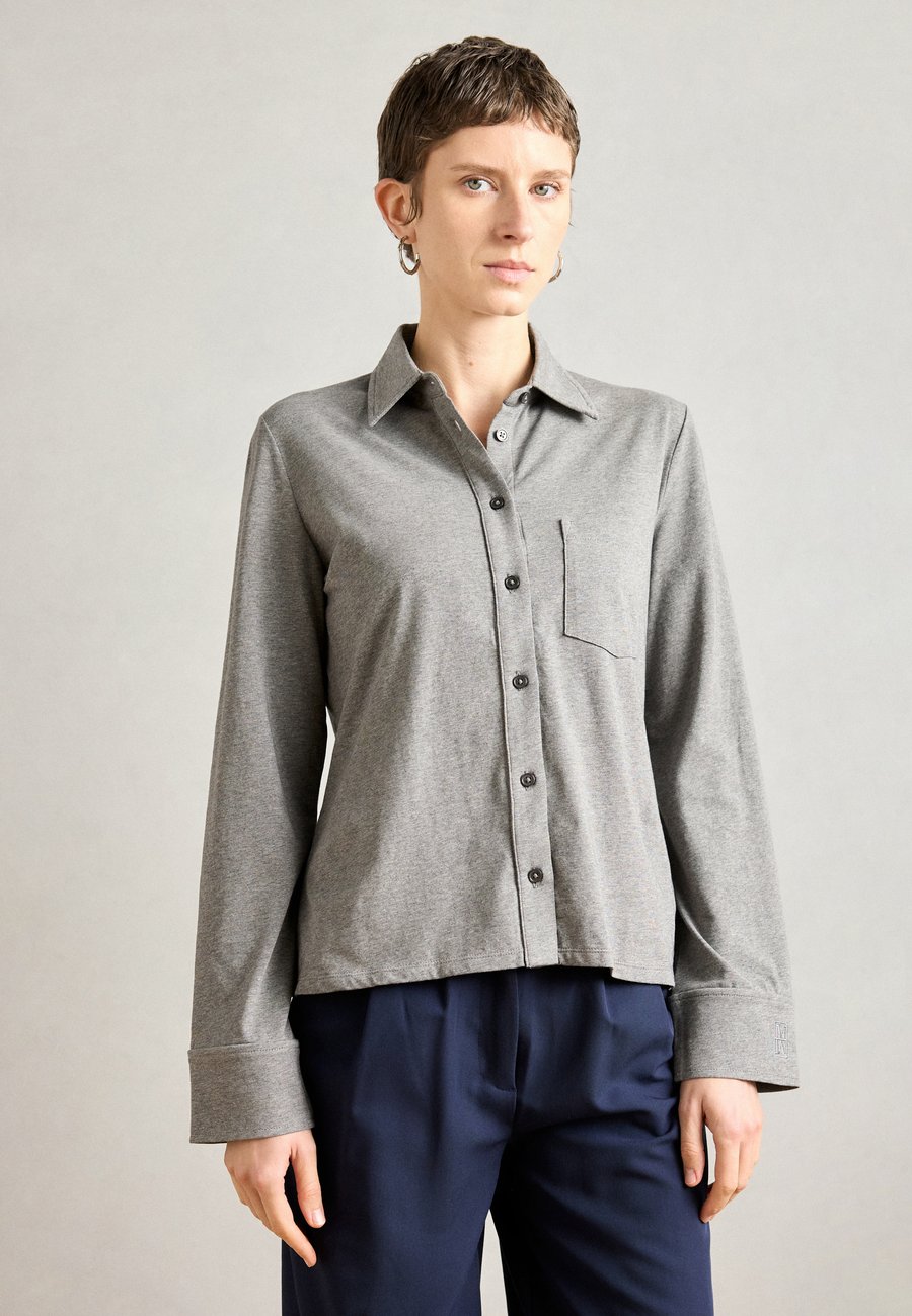 Блуза Marc O'Polo BLOUSE LONG SLEEVE, Warm Granite Melange/Light Grey
Блуза Marc O'Polo BLOUSE LONG SLEEVE, Warm Granite Melange/Light Grey