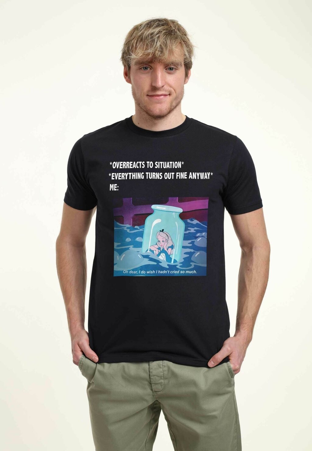 Футболка с принтом Alice In Wonderland Anxiety Meme Disney, цвет navy blue
Футболка с принтом Alice In Wonderland Anxiety Meme Disney, цвет navy blue
