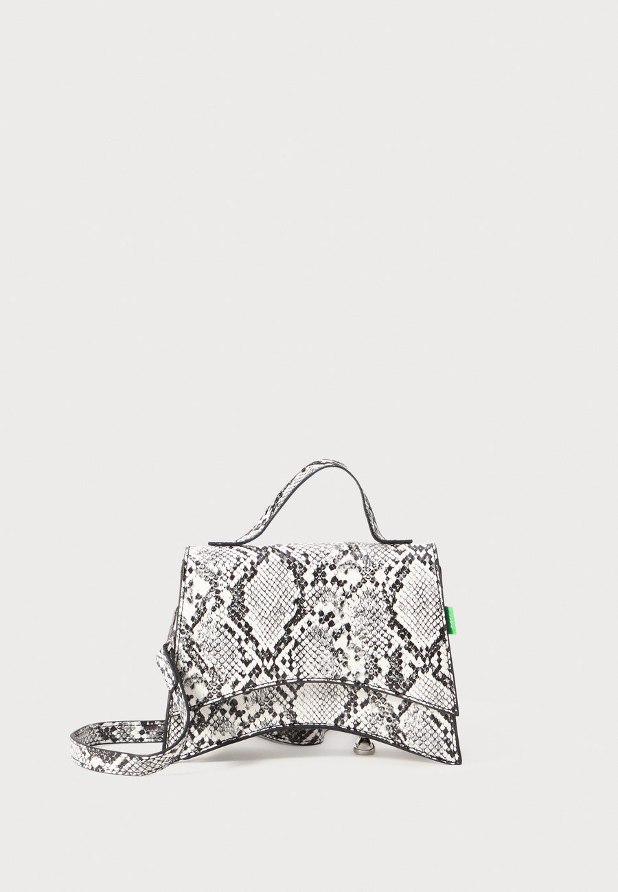 Сумка JJXX JXSANTAANA BAG, Bone White/Multi-Coloured
Сумка JJXX JXSANTAANA BAG, Bone White/Multi-Coloured