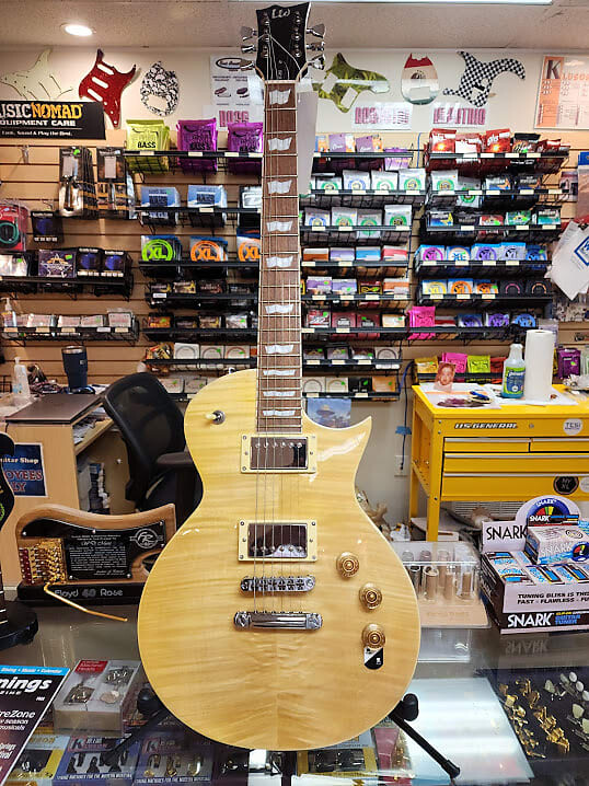 Электрогитара ESP LTD EC-256FM with Jatoba Fretboard Covered Humbuckers Natural Flame Maple
Электрогитара ESP LTD EC-256FM with Jatoba Fretboard Covered Humbuckers Natural Flame Maple