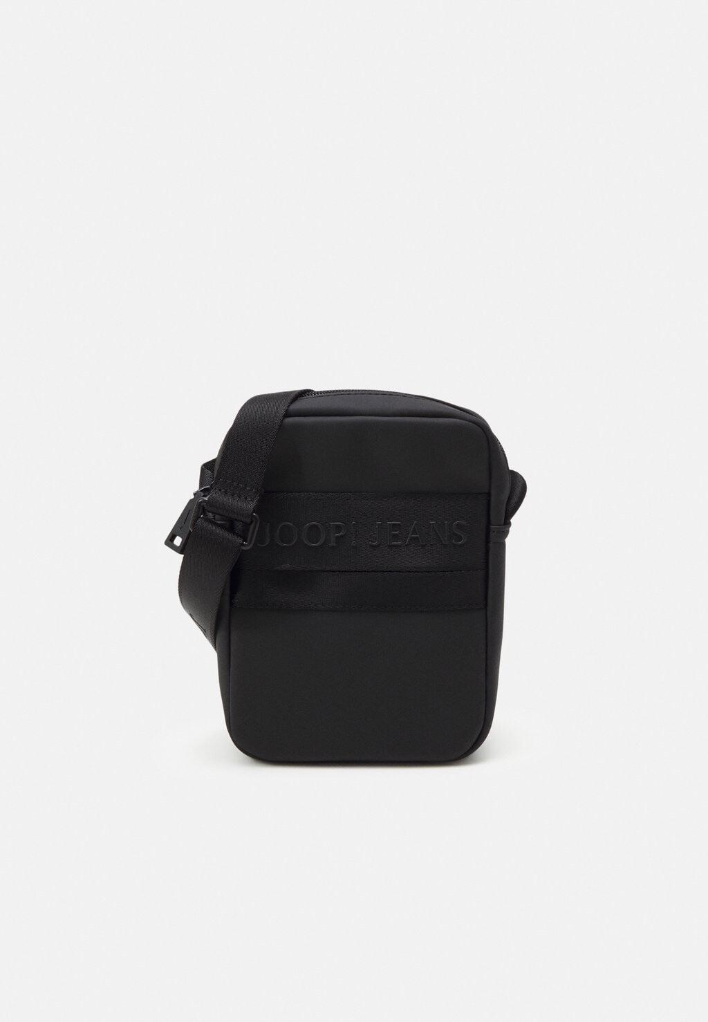 Сумка через плечо MODICA NUVOLA RAFAEL XSVZ JOOP!, цвет black
Сумка через плечо MODICA NUVOLA RAFAEL XSVZ JOOP!, цвет black