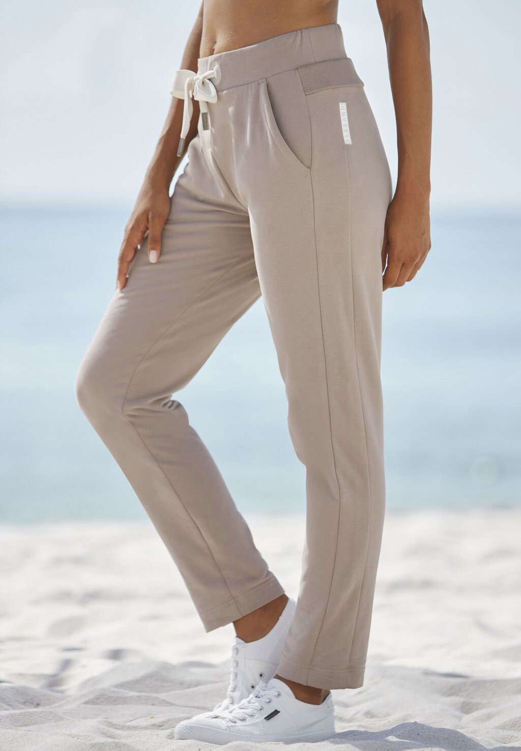 Спортивные брюки Elbsand, серо-коричневый
Спортивные брюки Elbsand, серо-коричневый