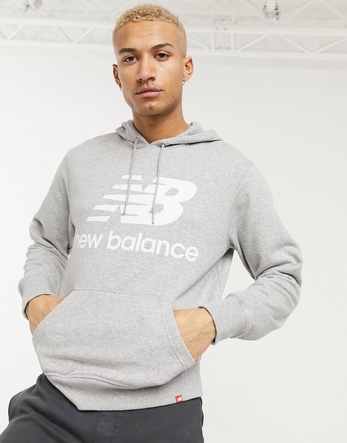Серая худи с крупным логотипом New Balance, Серый, Серая худи с крупным логотипом New Balance
Серая худи с крупным логотипом New Balance, Серый, Серая худи с крупным логотипом New Balance