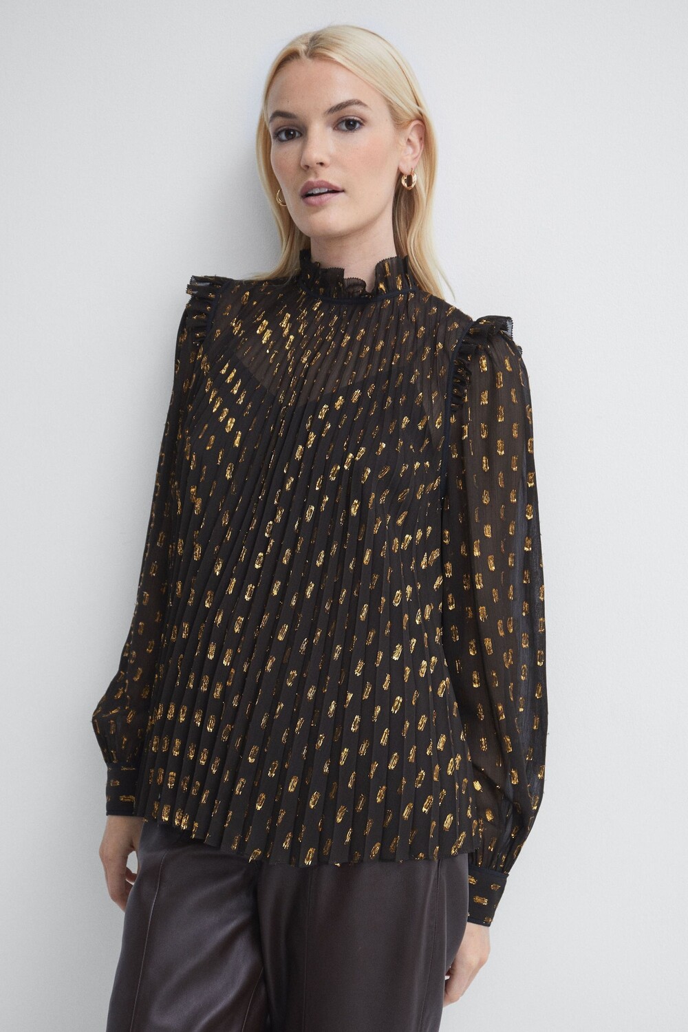 Прозрачная блузка с металлическими оборками Florere, коричневый
Прозрачная блузка с металлическими оборками Florere, коричневый