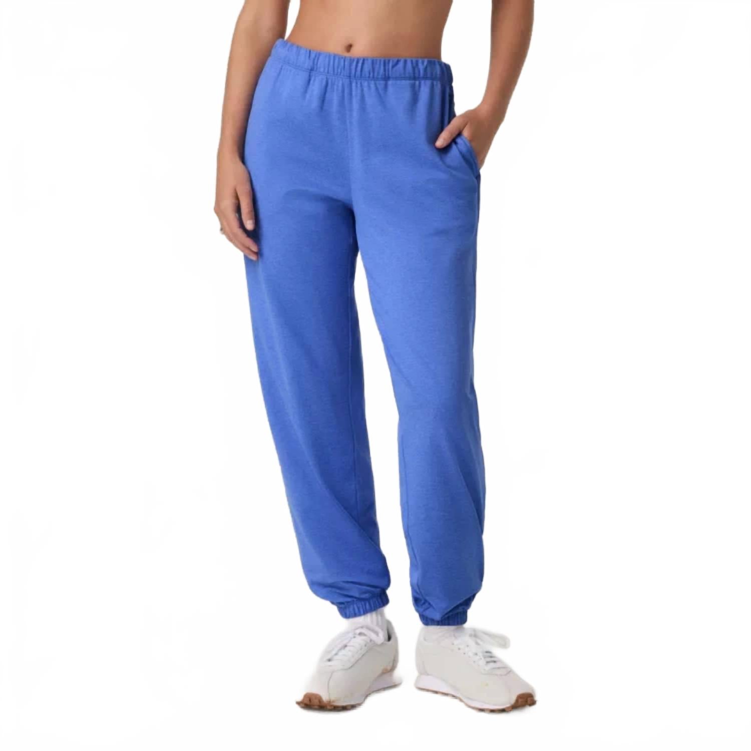 Спортивные штаны Halo Modern в ярко-ирисовом цвете Vuori, bright iris heather
Спортивные штаны Halo Modern в ярко-ирисовом цвете Vuori, bright iris heather