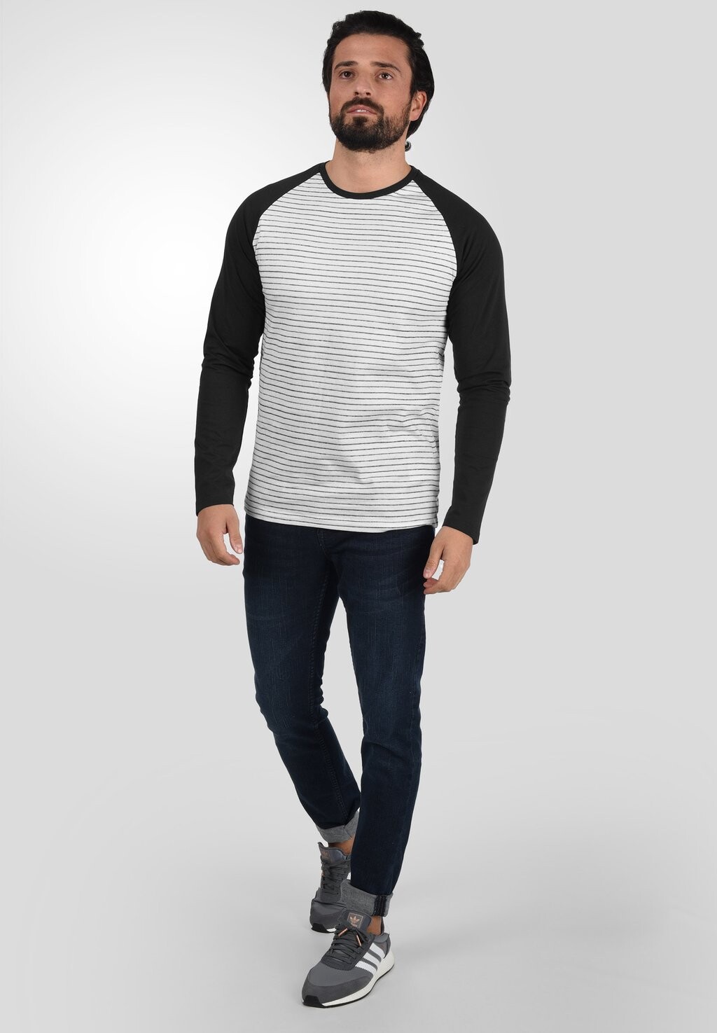 Топ с длинными рукавами SDSTEPAN Solid, черный
Топ с длинными рукавами SDSTEPAN Solid, черный