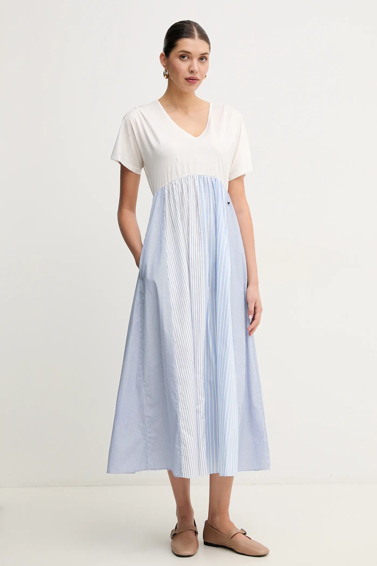 Платье Weekend Max Mara, белый 
Платье Weekend Max Mara, белый