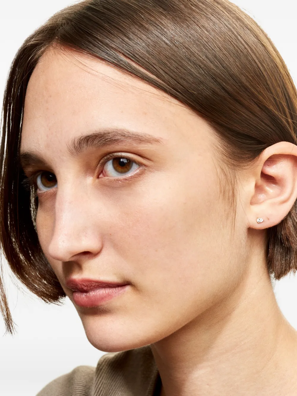 Серьги с бриллиантами грушевидной огранки из 18-каратного желтого золота We by WHITEbIRD, золотой
Серьги с бриллиантами грушевидной огранки из 18-каратного желтого золота We by WHITEbIRD, золотой