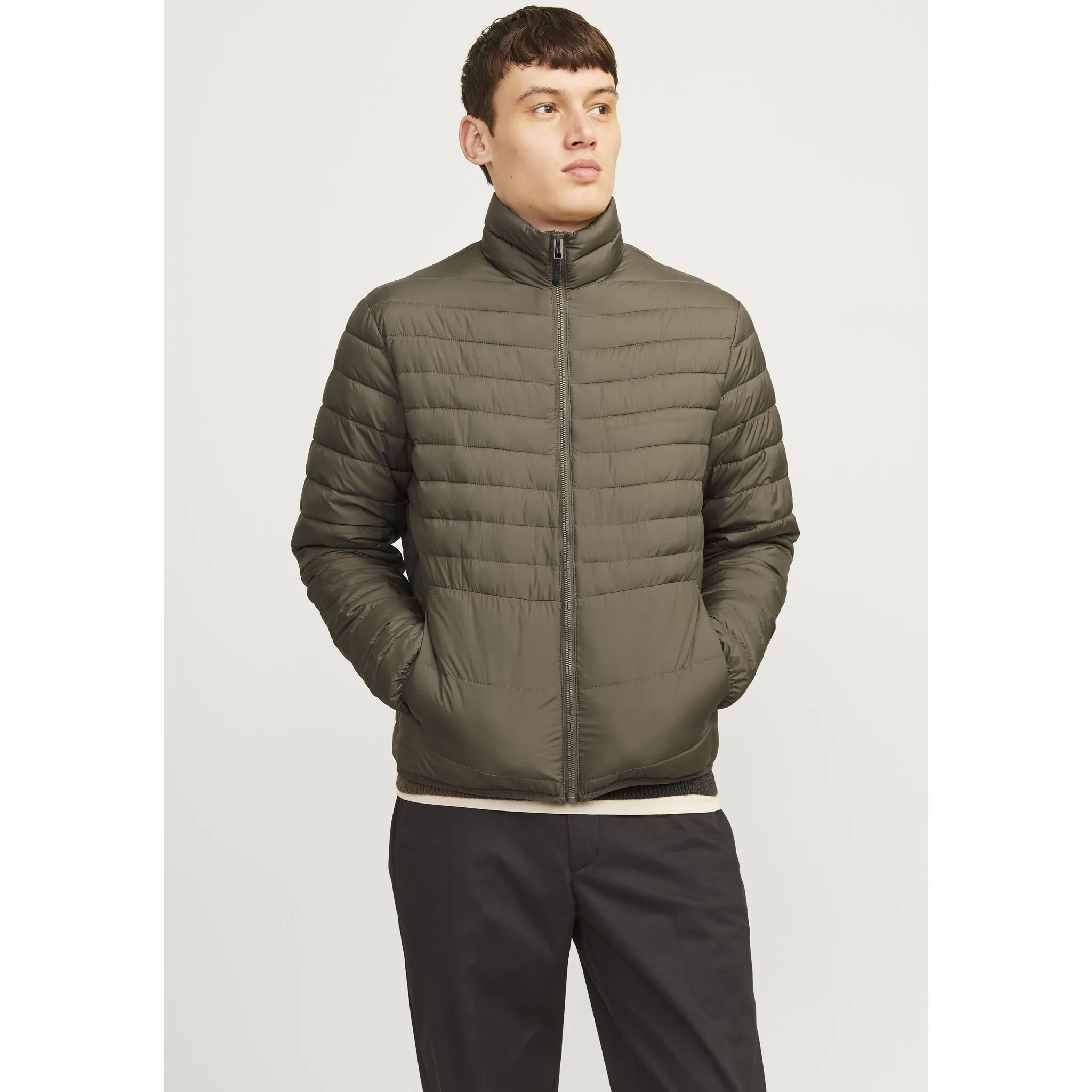 Стеганая куртка Jack & Jones "JJESTATE PACKABLE PUFFER COLLAR NOOS", цвет Canteen 
Стеганая куртка Jack & Jones "JJESTATE PACKABLE PUFFER COLLAR NOOS", цвет Canteen